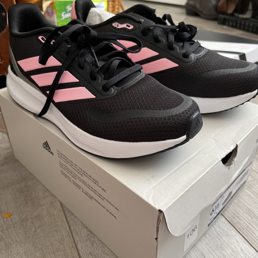 Adidas Womens‎ Size 6.5 Runfalcon 5 Pink Black Sneaker Shoes IE8821
